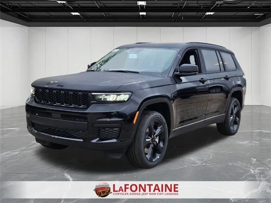2025 Jeep Grand Cherokee Altitude photo 1