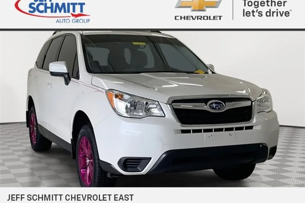 2016 Subaru Forester 2.5i Premium photo 1