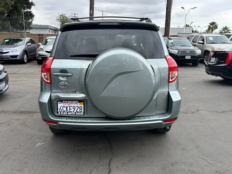 2008 Toyota RAV4 Limited photo 1
