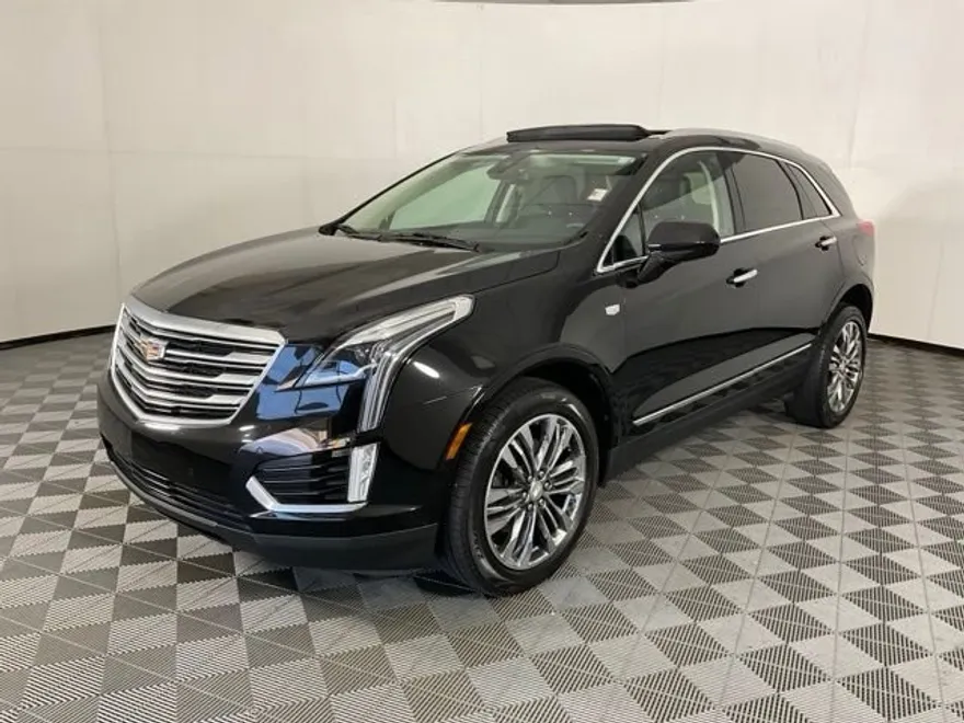 2017 Cadillac XT5 Premium Luxury photo 1