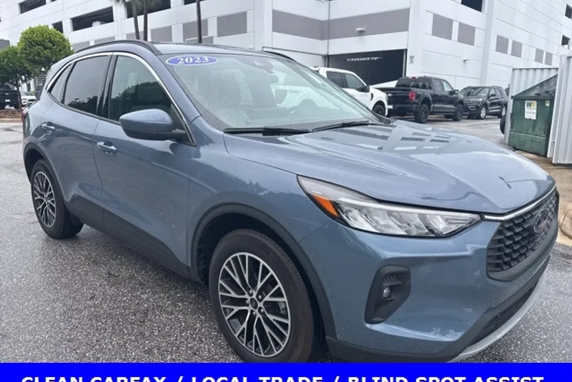 2023 Ford Escape Base photo 1