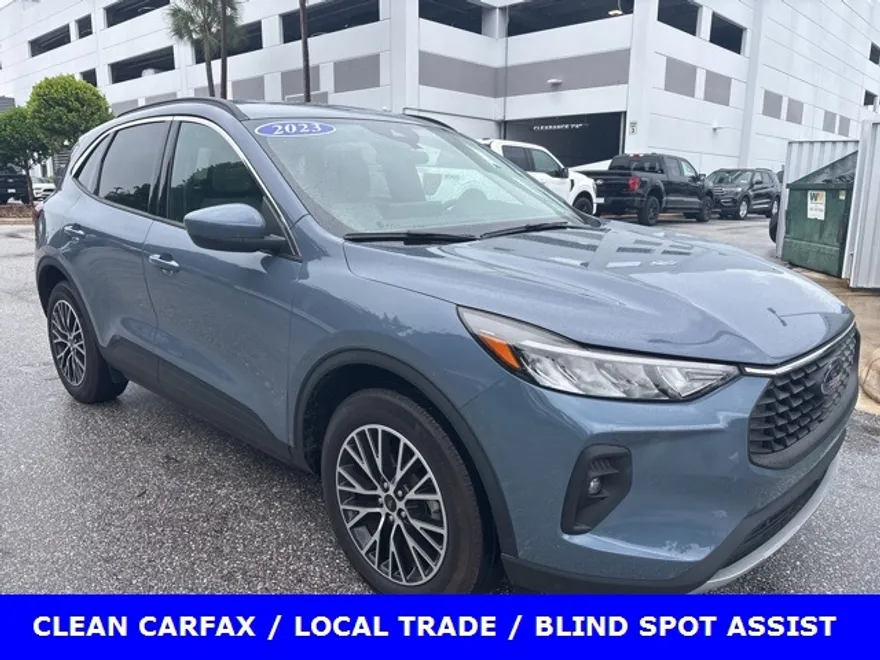 2023 Ford Escape Base photo 1
