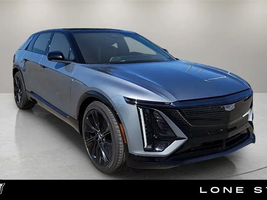 2025 Cadillac Lyriq Sport photo 1