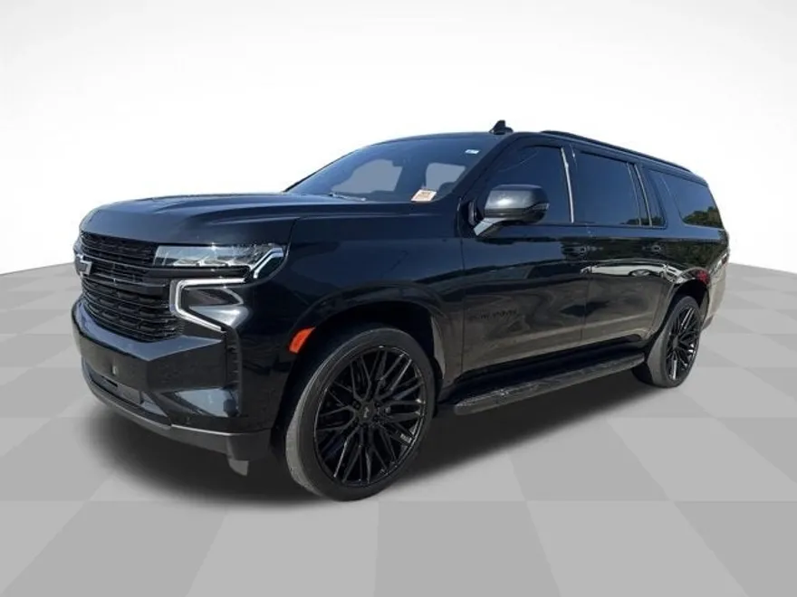 2023 Chevrolet Suburban RST photo 1