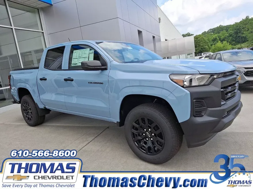 2025 Chevrolet Colorado LT photo 1