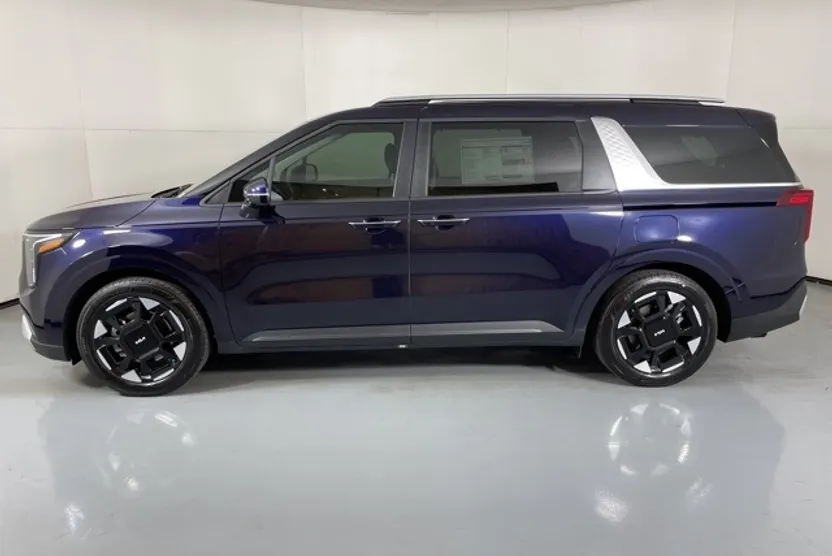 2026 Kia Carnival EX photo 1