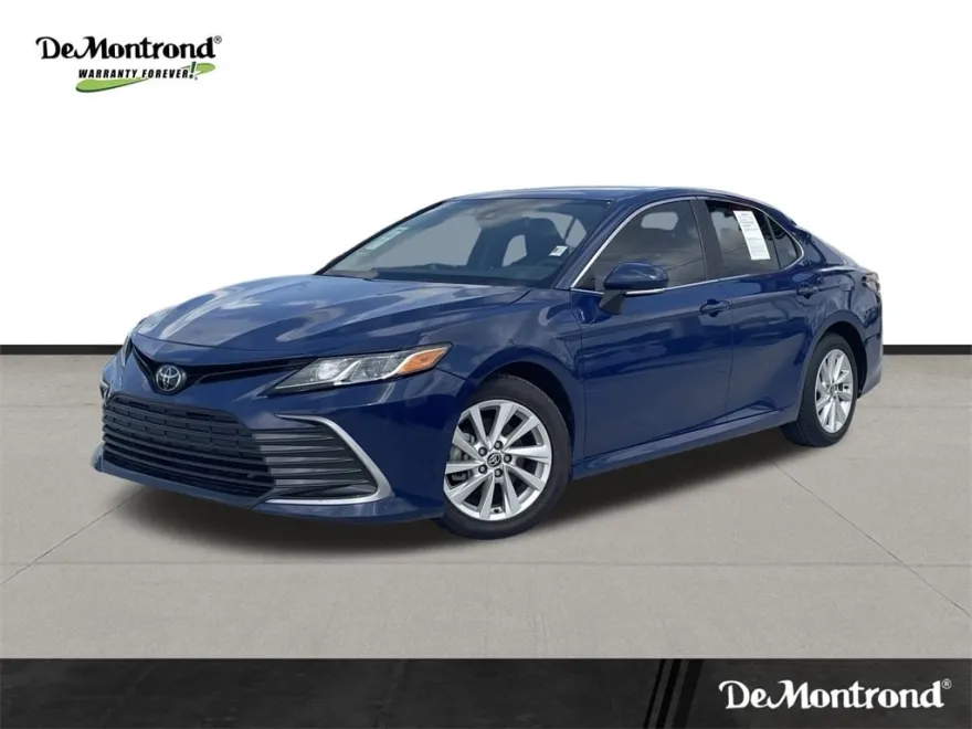 2024 Toyota Camry LE photo 1