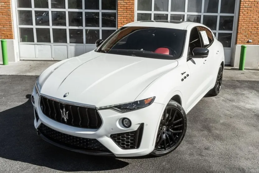 2022 Maserati Levante Modena photo 1