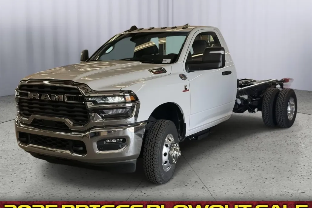 2025 Ram 3500 Tradesman photo 1