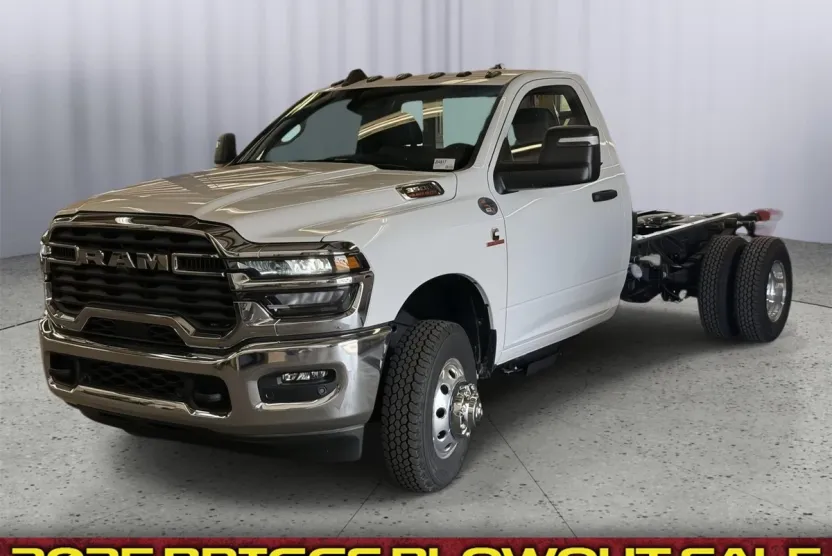 2025 Ram 3500 Tradesman photo 1