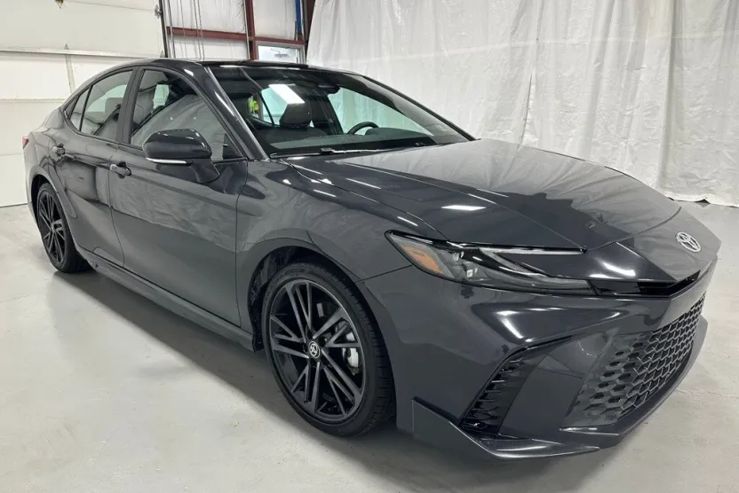 2025 Toyota Camry XSE photo 1