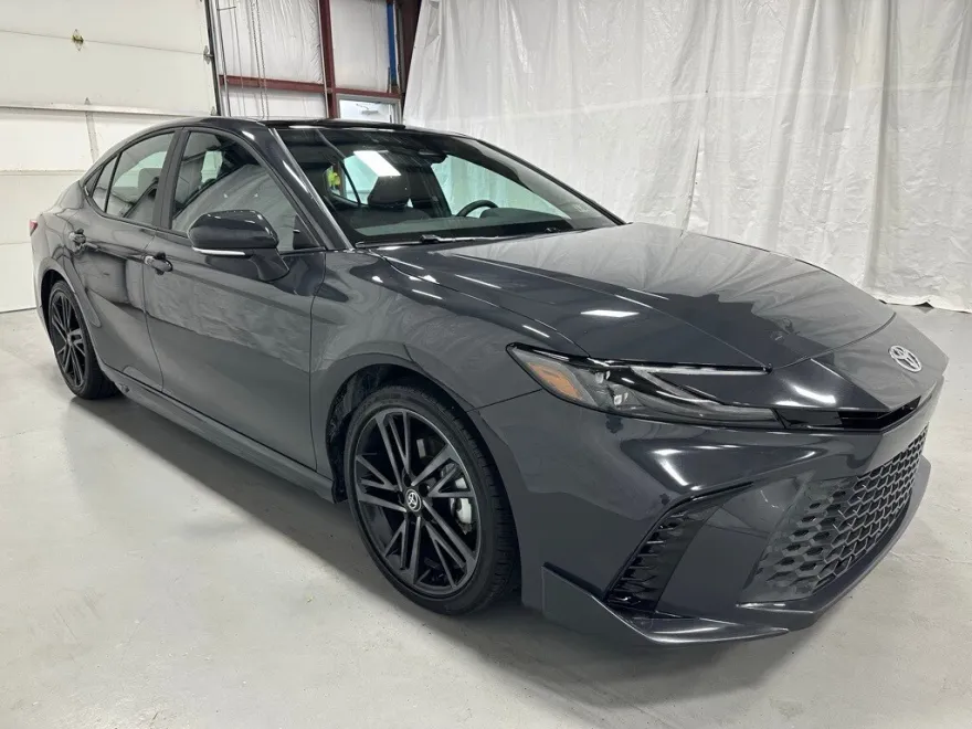 2025 Toyota Camry XSE photo 1