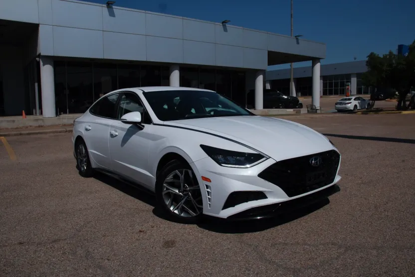 2023 Hyundai Sonata SEL photo 1