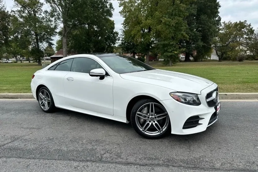 2019 Mercedes Benz E 450 4MATIC Coupe photo 1