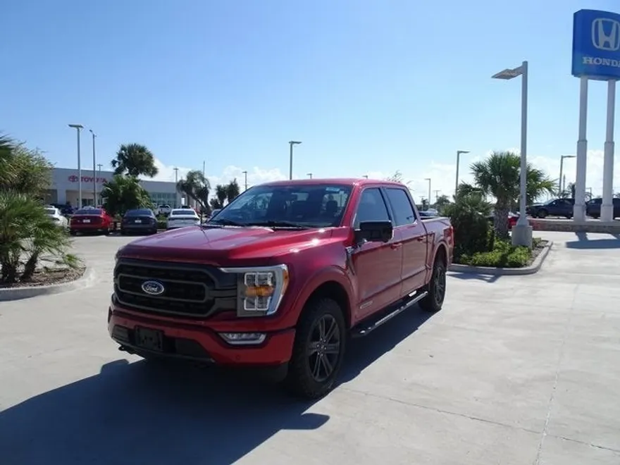 2022 Ford F-150 XLT photo 1