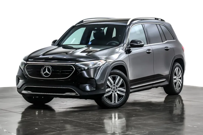 2023 Mercedes Benz EQB 300 4MATIC photo 1