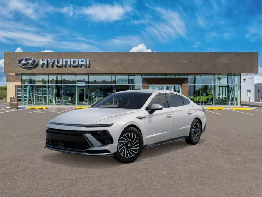 2025 Hyundai Sonata Hybrid SEL photo 1