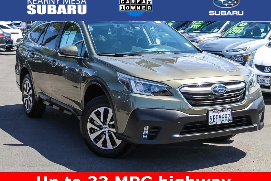 2022 Subaru Outback Premium photo 1