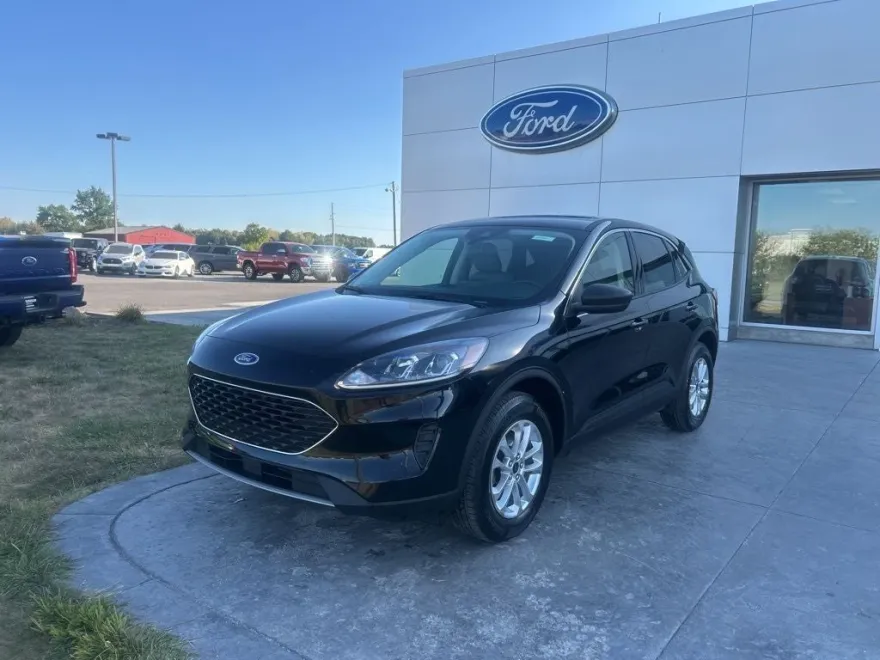 2022 Ford Escape SE photo 1