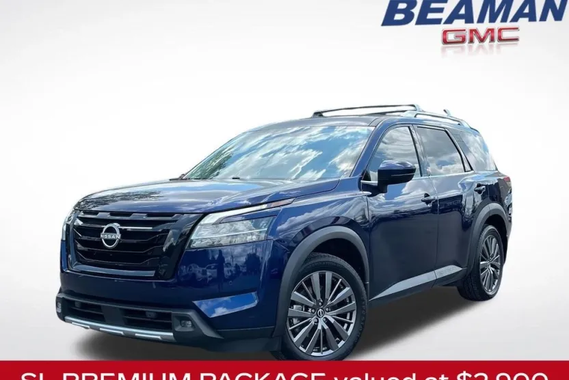 2022 Nissan Pathfinder SL photo 1
