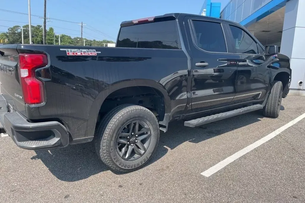 2021 Chevrolet Silverado 1500 Custom Trail Boss photo 1