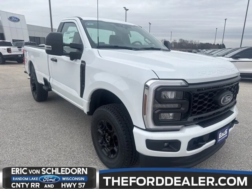 2025 Ford F-350 photo 1