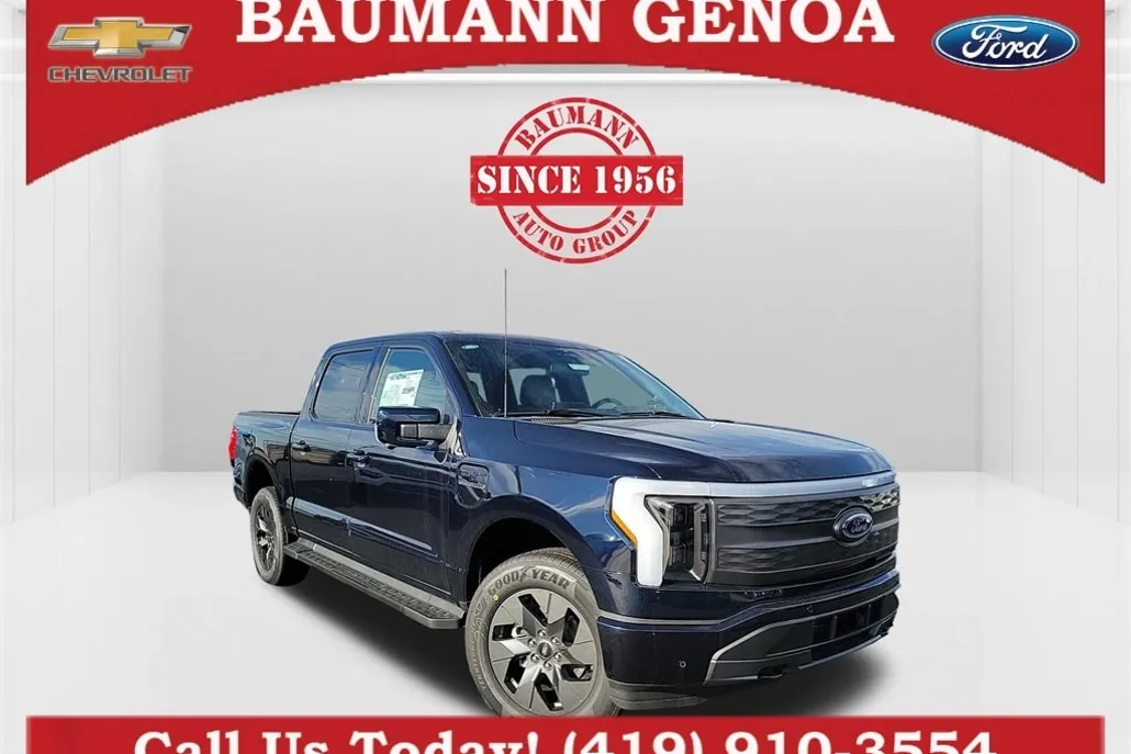 2023 Ford F-150 Lightning Lariat photo 1