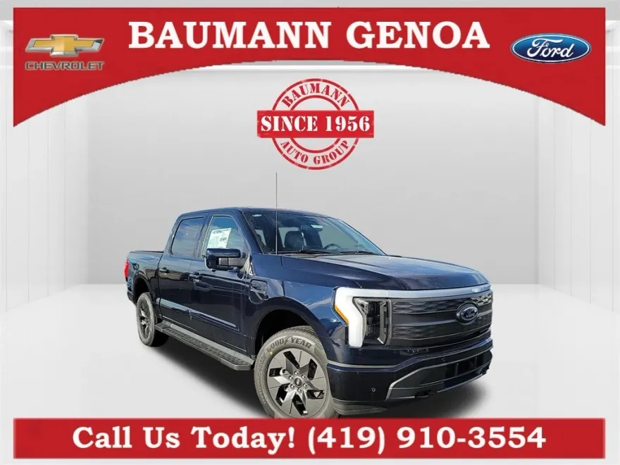 2023 Ford F-150 Lightning Lariat photo 1