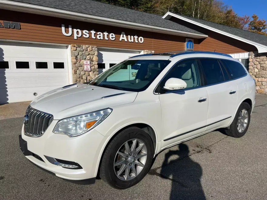 2017 Buick Enclave Leather photo 1