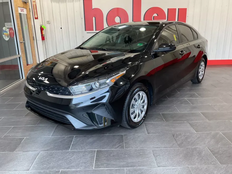 2024 Kia Forte LX photo 1