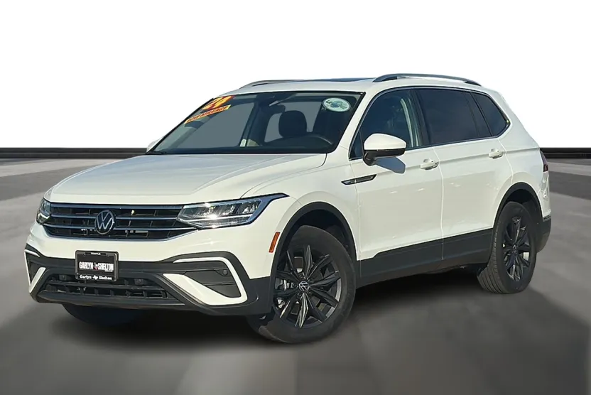 2024 Volkswagen Tiguan SE Wolfsburg Edition photo 1