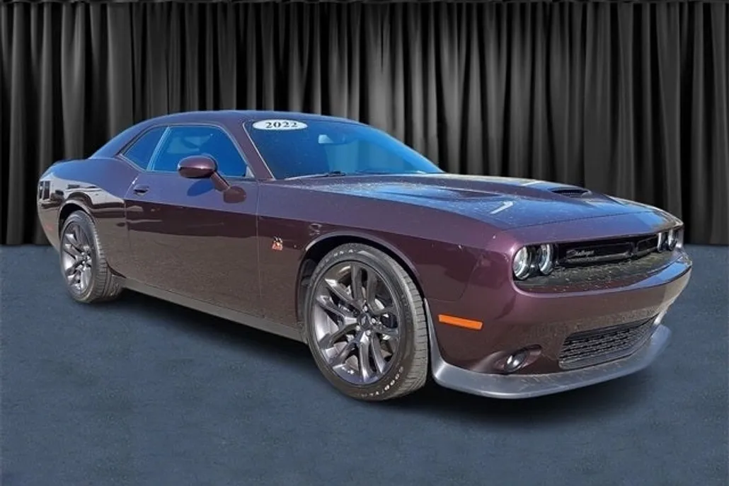 2022 Dodge Challenger R/T Scat Pack photo 1