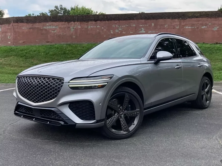 2024 Genesis GV70 3.5T Sport Advanced photo 1