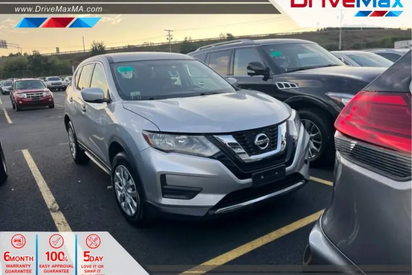 2017 Nissan Rogue photo 1