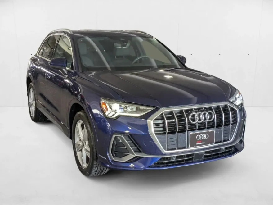 2021 Audi Q3 45 TFSI S line Premium Plus photo 1
