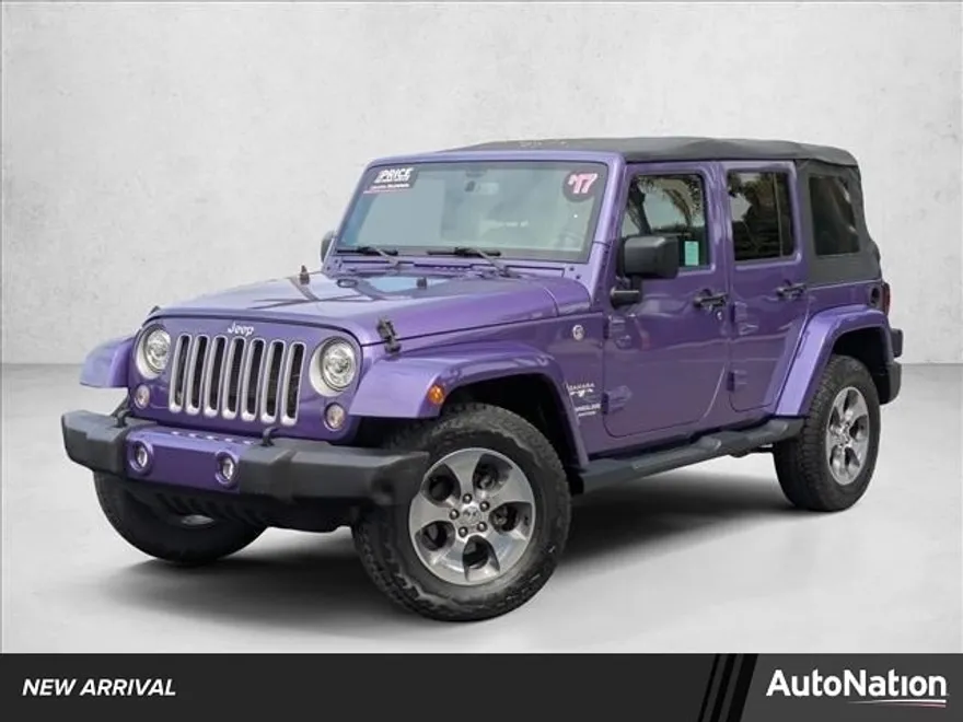 2017 Jeep Wrangler Unlimited Sahara photo 1
