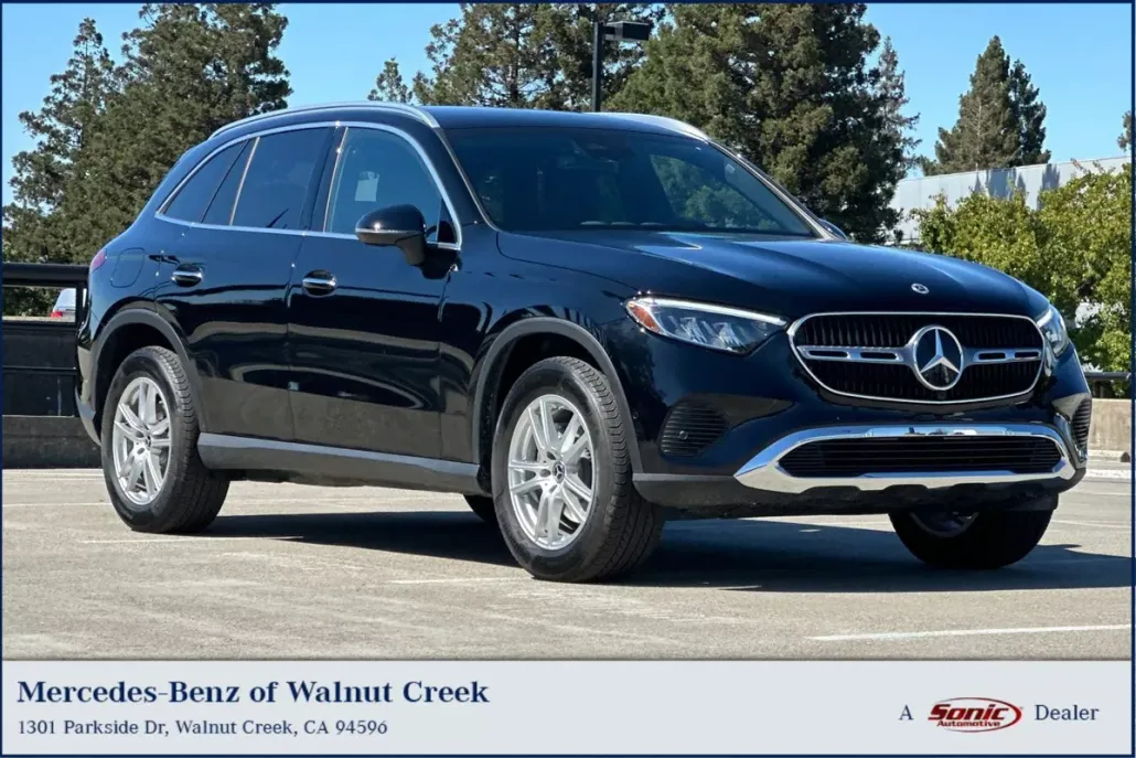 2024 Mercedes Benz GLC 300 photo 1
