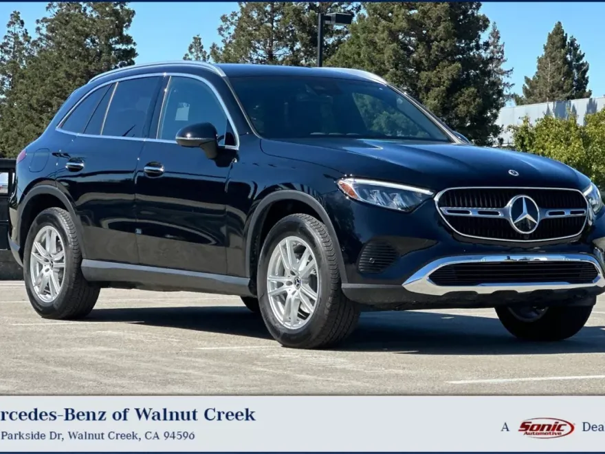 2024 Mercedes Benz GLC 300 photo 1