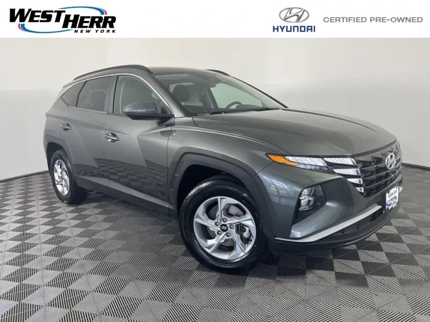 2022 Hyundai Tucson SEL photo 1