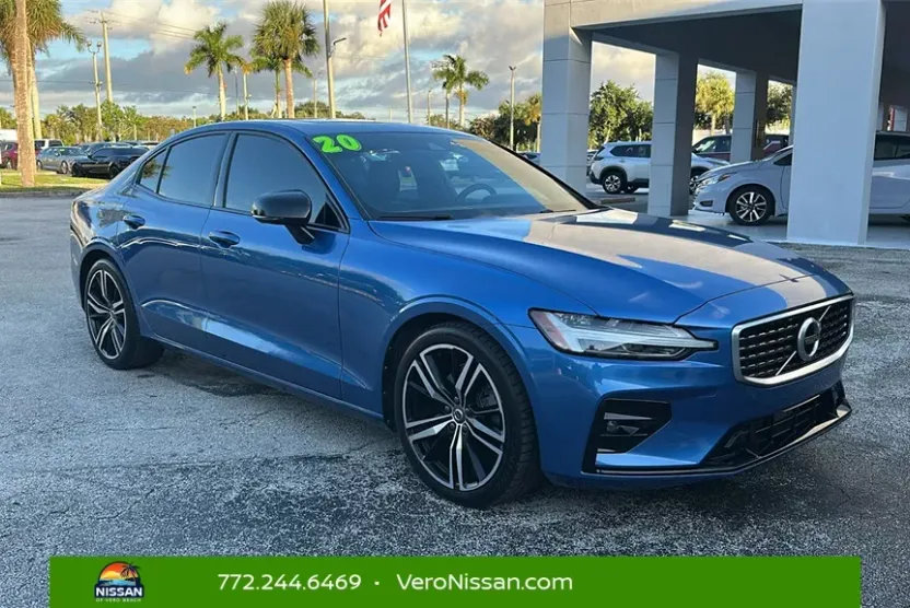 2020 Volvo S60 R-Design photo 1