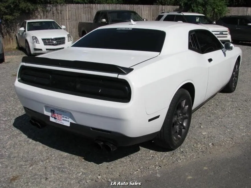 2018 Dodge Challenger GT photo 2