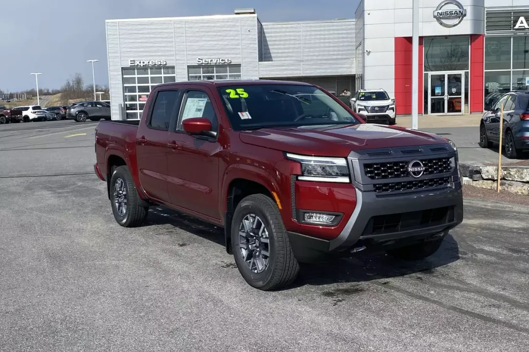2025 Nissan Frontier SL photo 1
