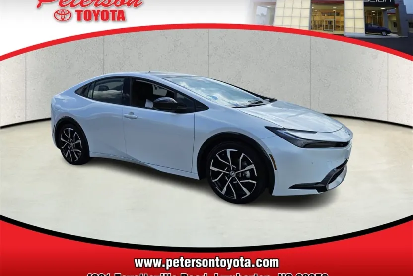 2025 Toyota Prius Plug-in Hybrid XSE Premium photo 1