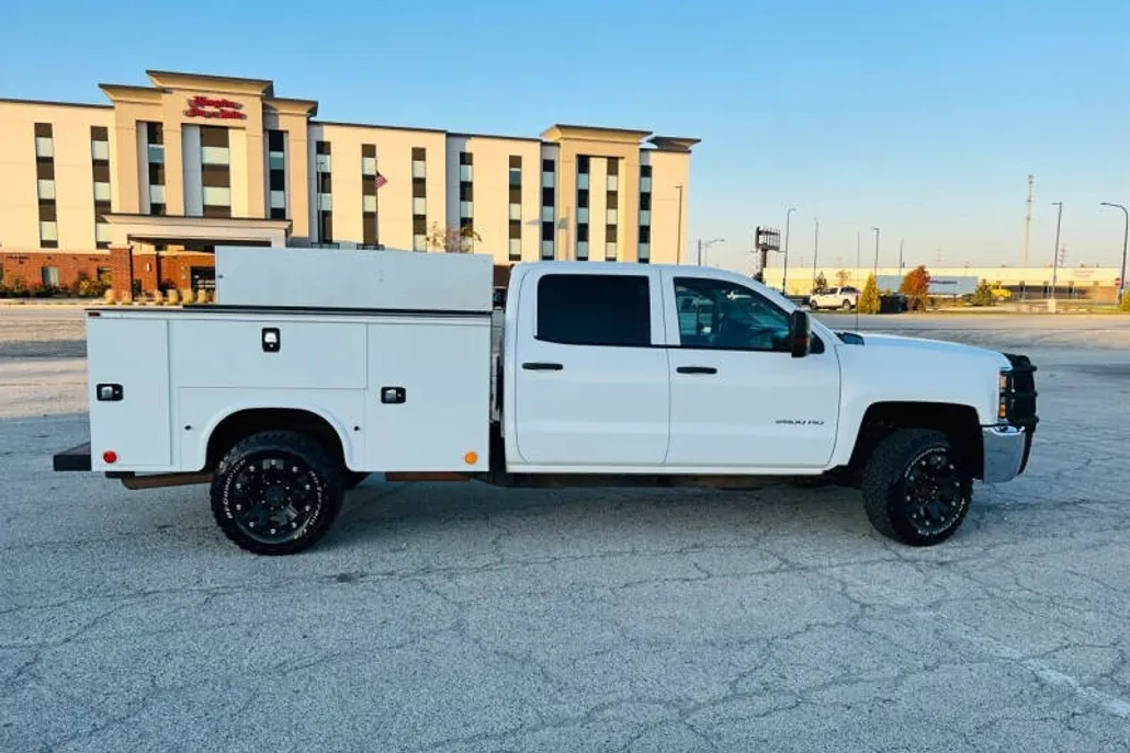 2016 Chevrolet Silverado 2500HD Work Truck photo 1