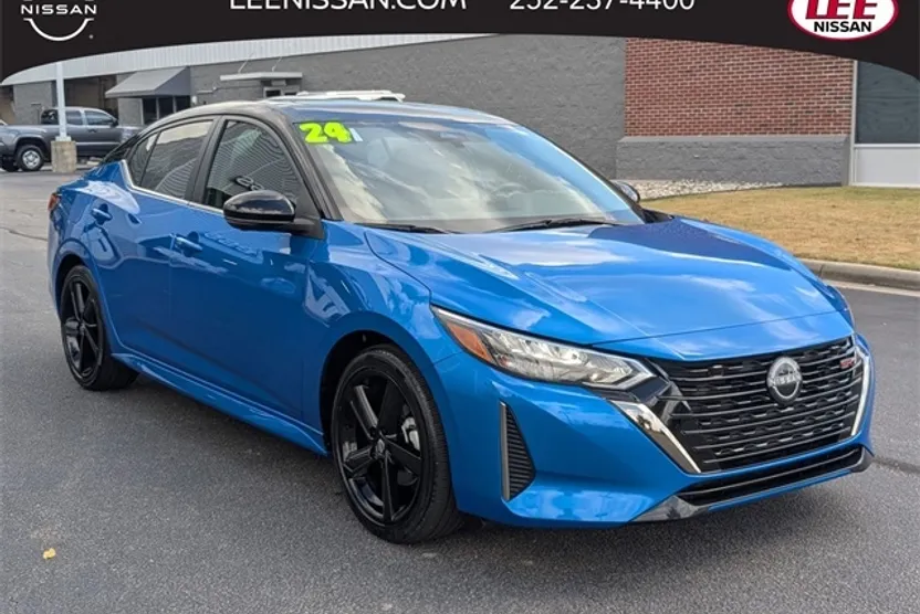 2024 Nissan Sentra SR photo 1