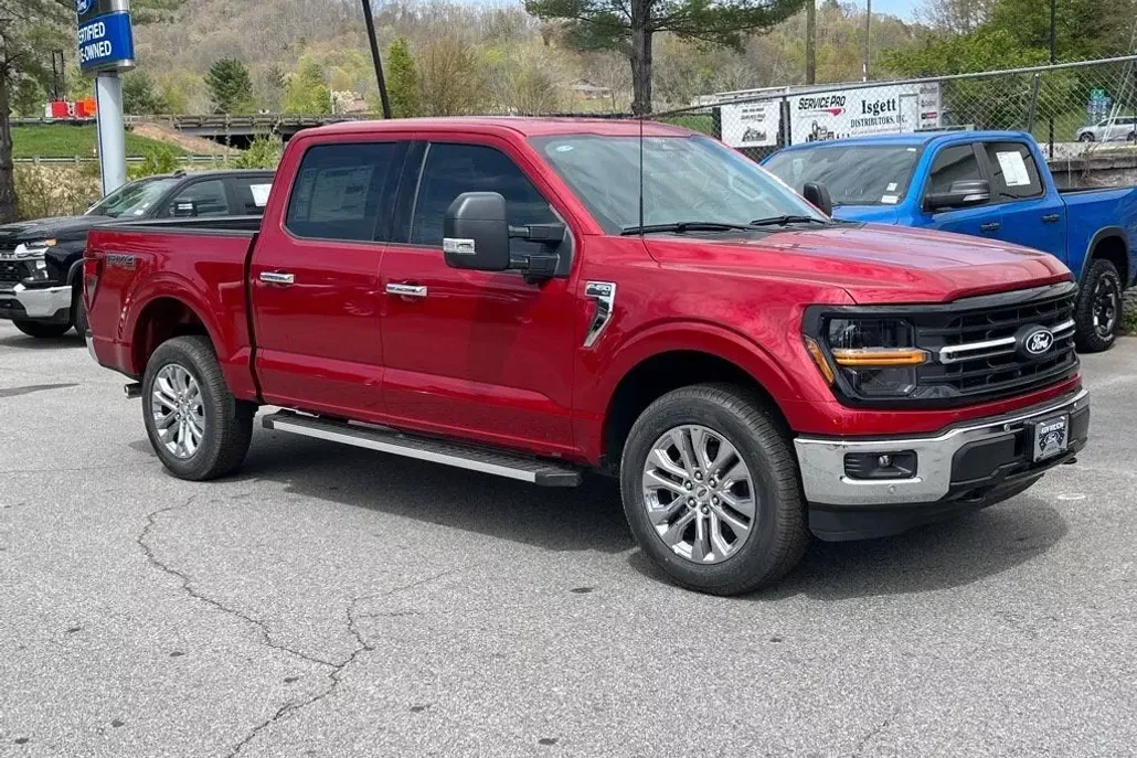 2025 Ford F-150 XLT photo 1
