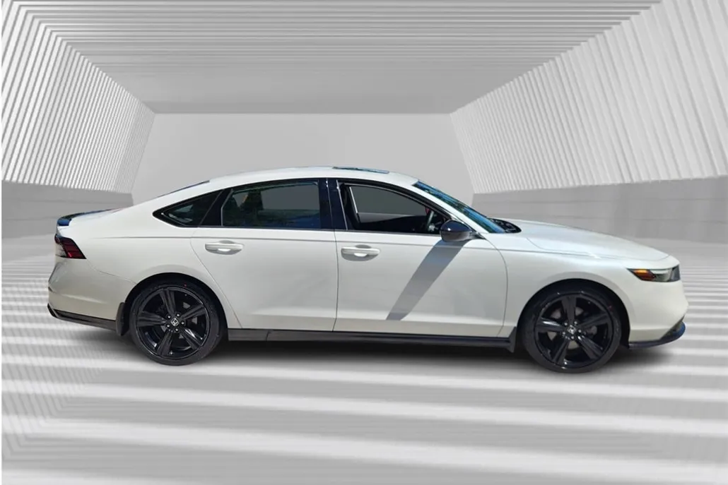 2023 Honda Accord Hybrid Sport-L photo 1