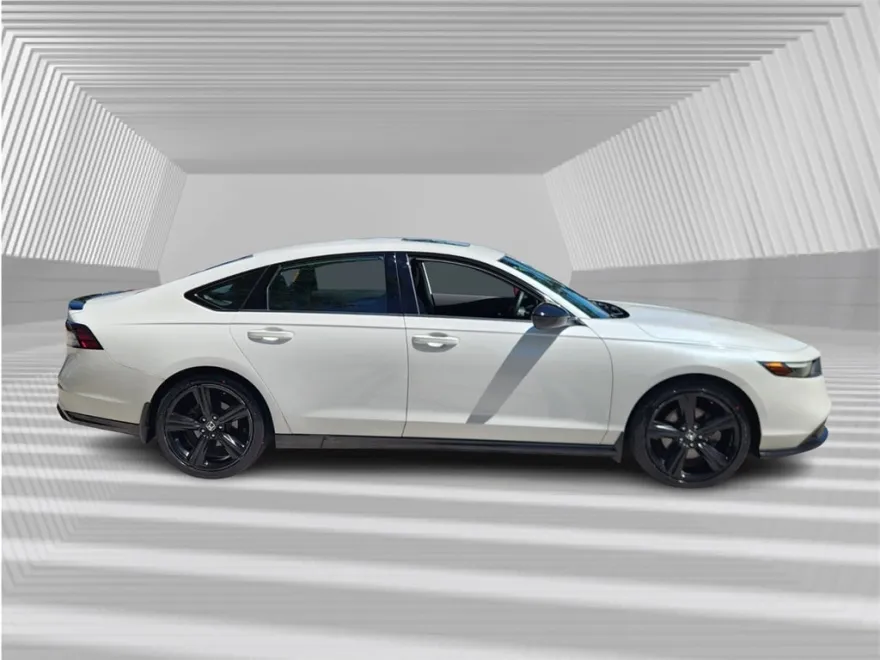 2023 Honda Accord Hybrid Sport-L photo 1