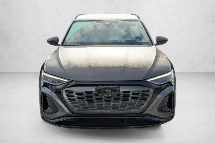 2024 Audi Q8 E-tron Prestige photo 1