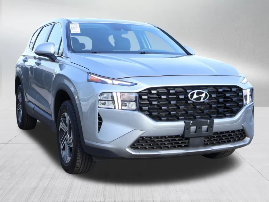 2022 Hyundai Santa Fe SE photo 1